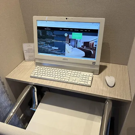 ホテル De L'etoile 3*