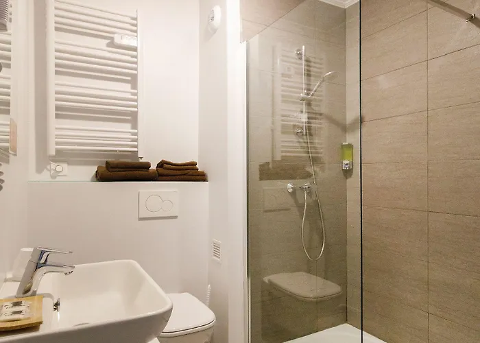 De L'etoile Hotel 3*