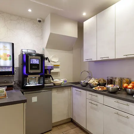 De L'etoile Hotel 3*