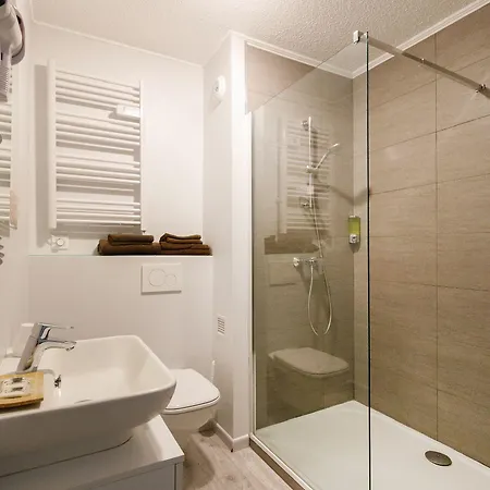 De L'etoile Hotel 3*