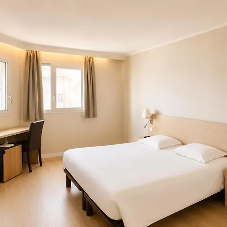 De L'etoile Hotel