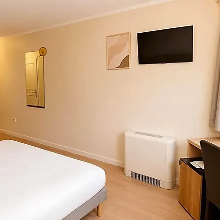 De L'etoile Hotel 3*