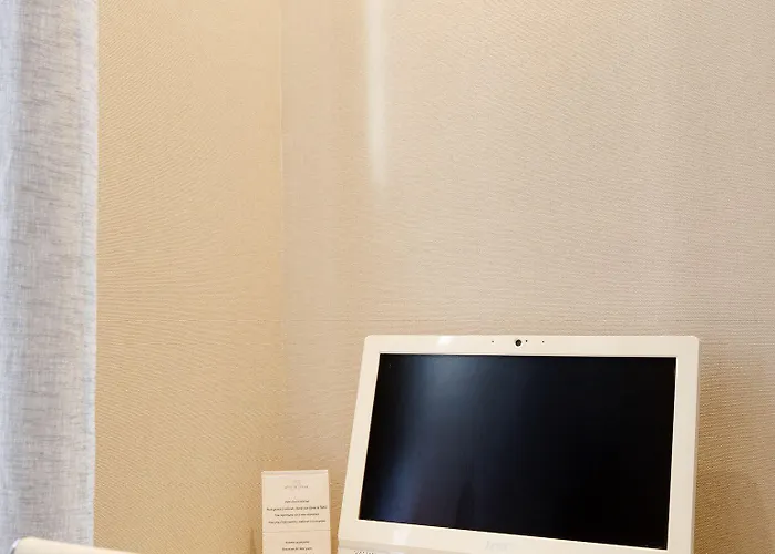 De L'etoile 3* アンティーブ