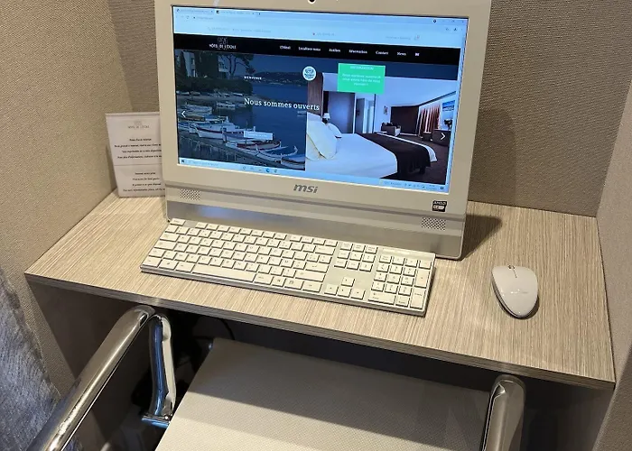 فندق De L'etoile 3*