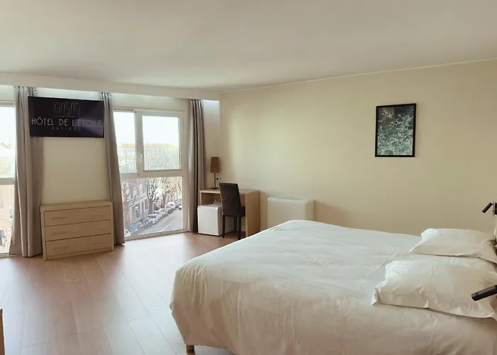 De L'etoile فندق 3*